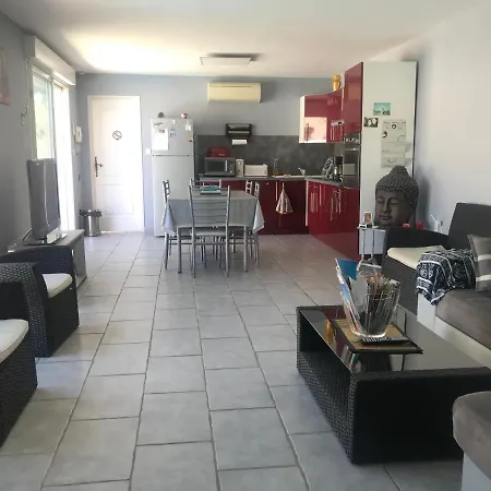 Les Clematites Apartment Donzere Exterior photo